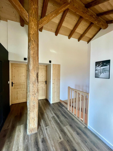 Others 5, La MaiZon du Bois, Savoie