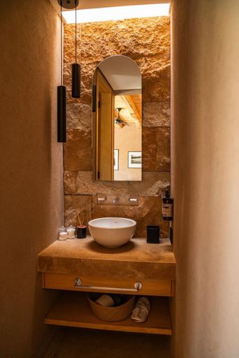 Bathroom 3, Rancho Adobe Eco Hotel, Tupungato