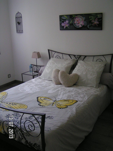 Bedroom, Les champs dores, Isère