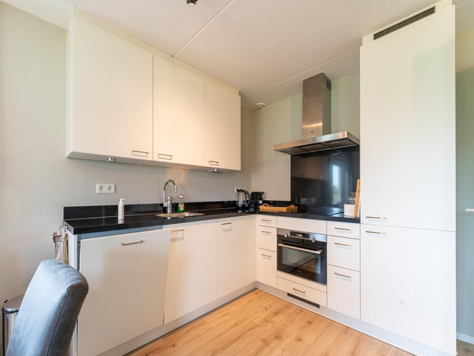 Others 5, Holiday home in Scherpenisse, Tholen