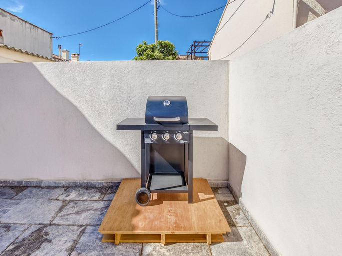 Others 5, Holiday Home in La Seyne near Sablettes, Var