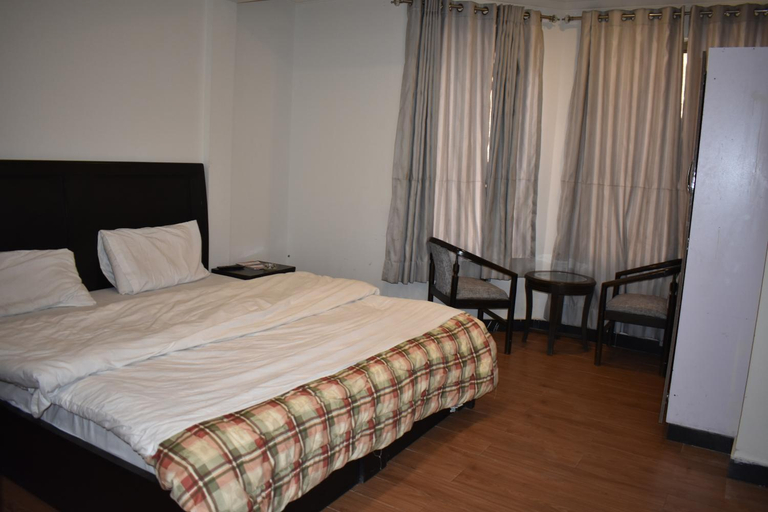 Others 4, Hotel Royal Inn, Hazara