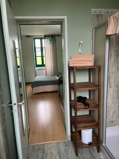 Bedroom 4, La Maison Du Canal, Côte-d'Or