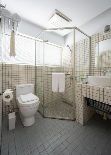 Bathroom, Dayspring Inn, Lienkiang (Matsu Islands)