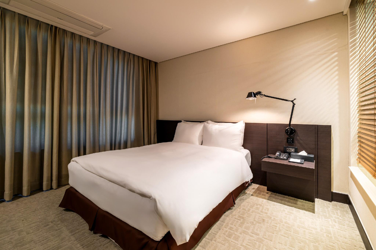 Bedroom 3, THE SKY HOTEL, Cheonan