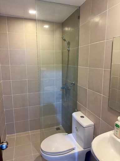 Bathroom 4, Luxurious 1Bedroom + Maidsroom @Palladium#22, Iloilo City