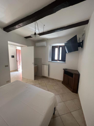 Others 4, B&B U Spuortu, Cosenza