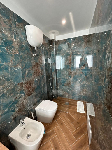 Others 4, Savior Deluxe Rooms, Napoli