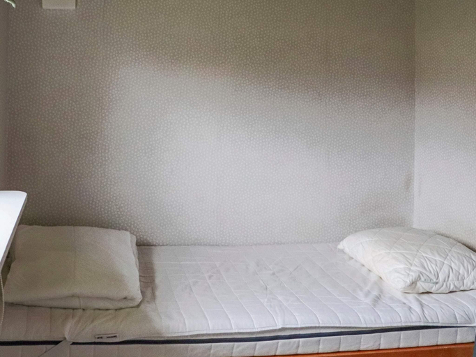 Bedroom, 4 Star Holiday Home in Mellbystrand, Laholm