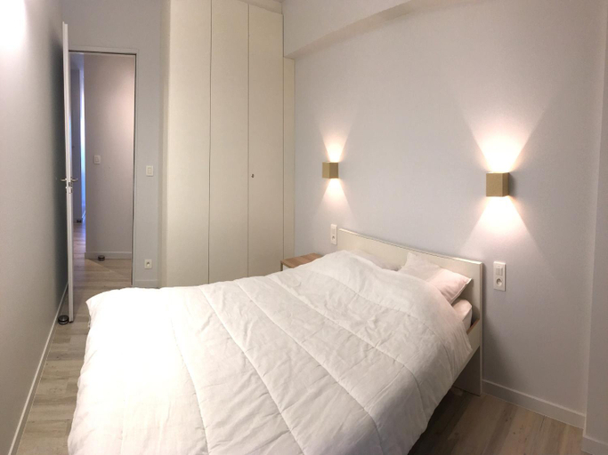 Bedroom 2, Apartment in Nieuwpoort by Sandy Beaches, West-Vlaanderen