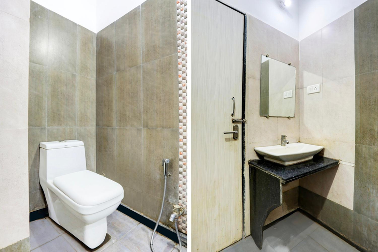 Bathroom 4, Townhouse Hoshangabad Road Near Aashima Mall, Bhopal