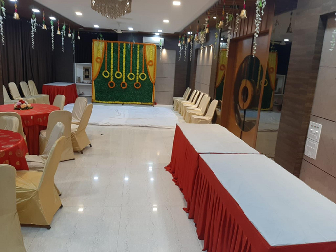 Food & Drinks 5, Hotel Royal Rituals, Surat