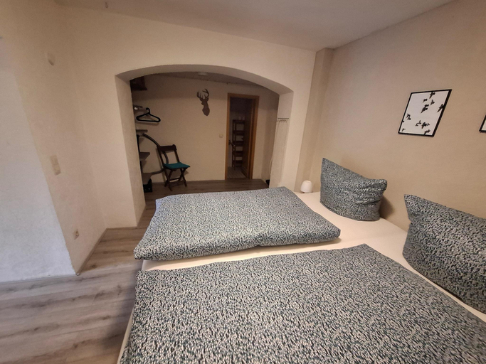 Bedroom 2, Ferienwohnung bei Willingen mit eigener Terrasse, Waldeck-Frankenberg