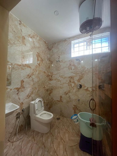 Bathroom 5, Lakshmi Flower Tech Resort, Vellore