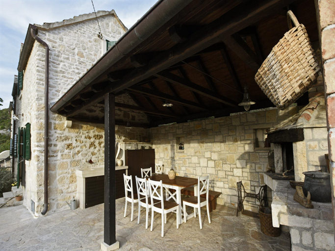 Food & Drinks 5, Villa Dol-Three Bedroom Villa with Pool, Postira