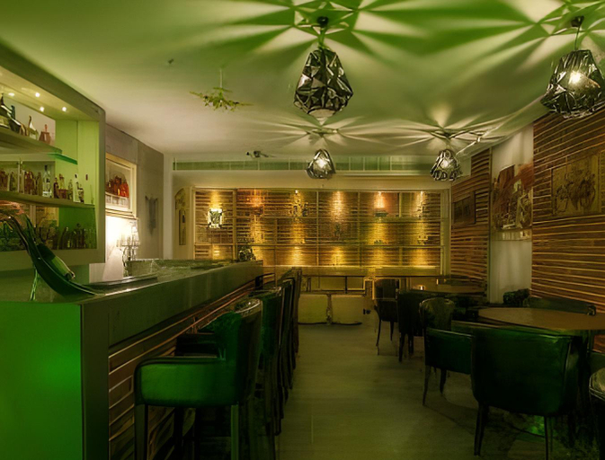Food & Drinks 5, Days Hotel Chennai OMR, Kancheepuram