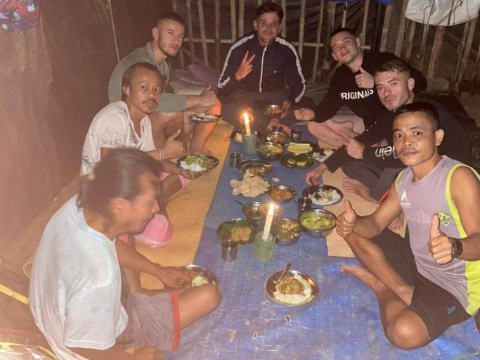 Food & Drinks 3, Nagoya bukit lawang, Langkat
