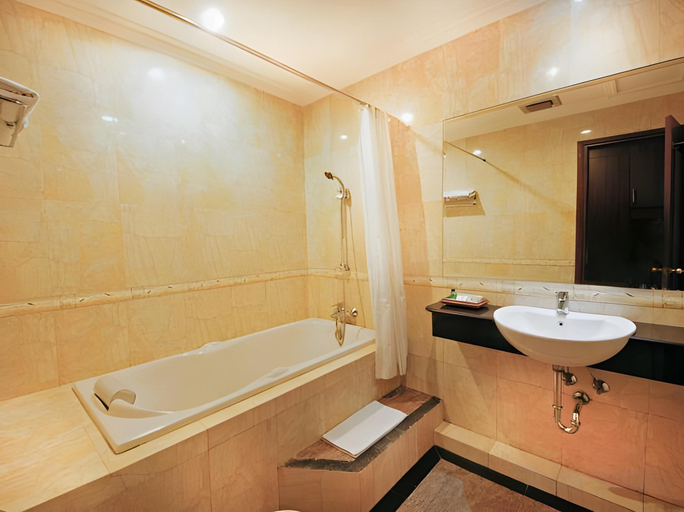 Bathroom 5, Tematik Hotel Pluit, North Jakarta