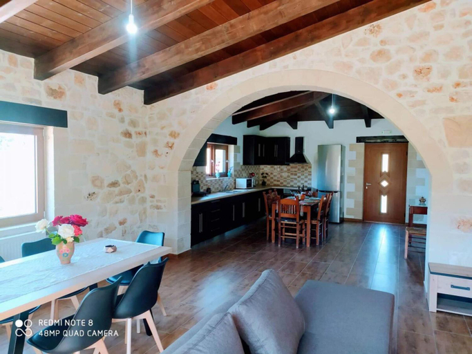 Others 4, Xanthippi's Traditional House in Pemonia, Crete