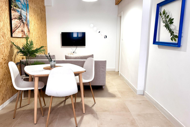 Others 2, Soho Boho Apartments - with sunny rooftop terrace and fiber optic internet, Alicante