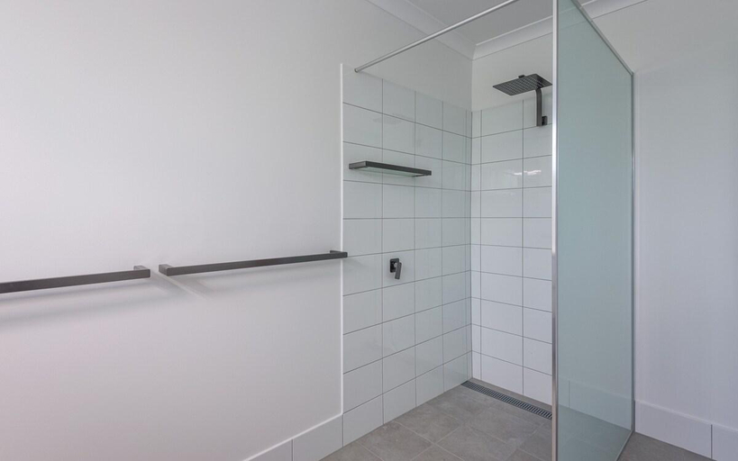 Bathroom 4, Middleton Beach Holiday Apartment, Albany