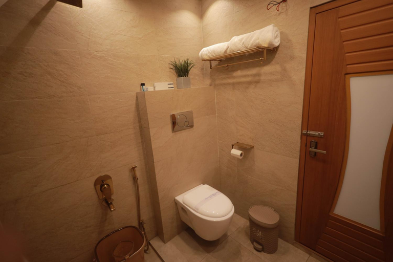 Bathroom 4, The Brook Serene, Kollam