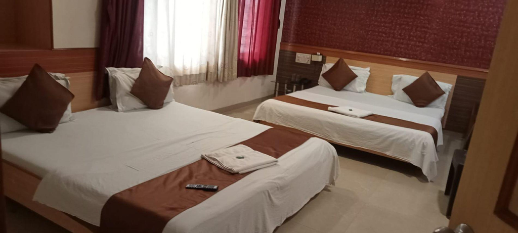 Others 2, Hotel Om Park, Ahmadnagar