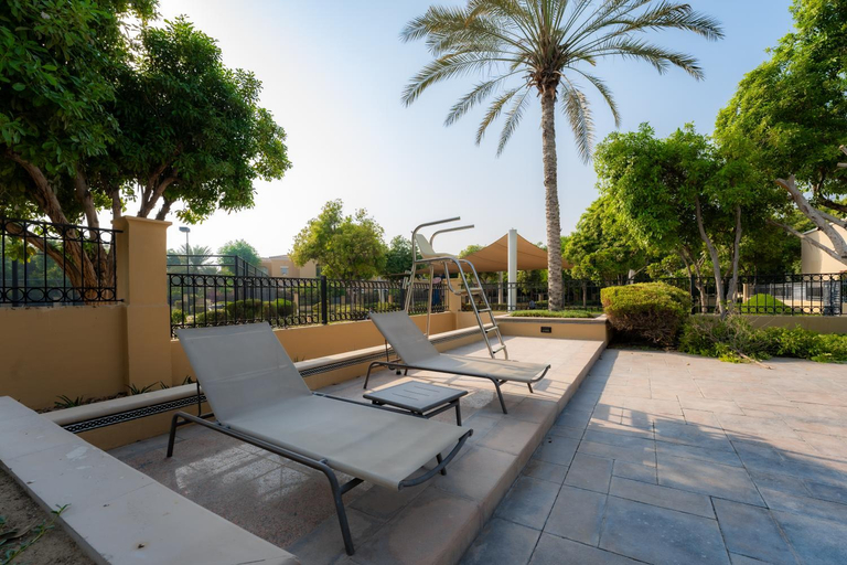 Others 2, Luxury Villa in Ranches 1, on Pool and Park, Dubai