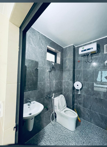 Bathroom 4, Nha Nghi Thanh Binh 2, Vinh