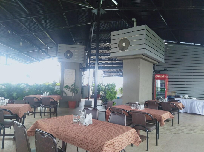 Food & Drinks, Hotel Udayanraje Palace, Ahmadnagar