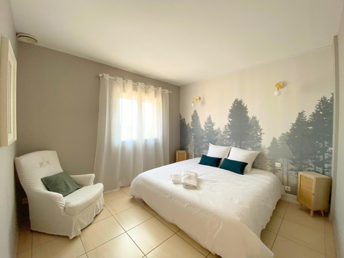 Others 5, Les Hauts de la Pinede - Villa avec Piscine, Jacuzzi et Boulodrome privatifs, Hérault
