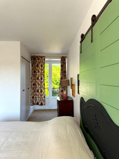 Bedroom 2, Chambre d'hotes de charme Partager Enregistrer, Manche
