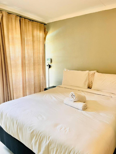 Bedroom 3, Three Bedroom Pool Villa, City of Johannesburg