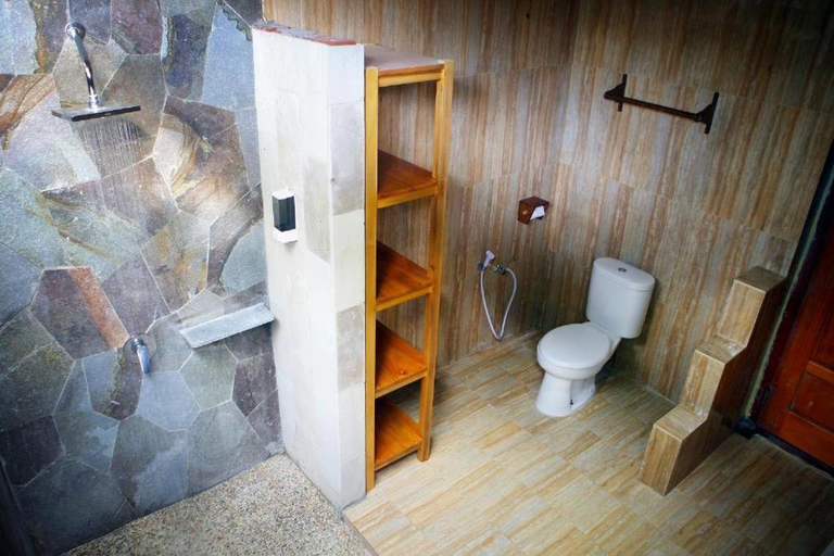 Bathroom 3, Bastianos Bangka Dive Resort, Minahasa Utara