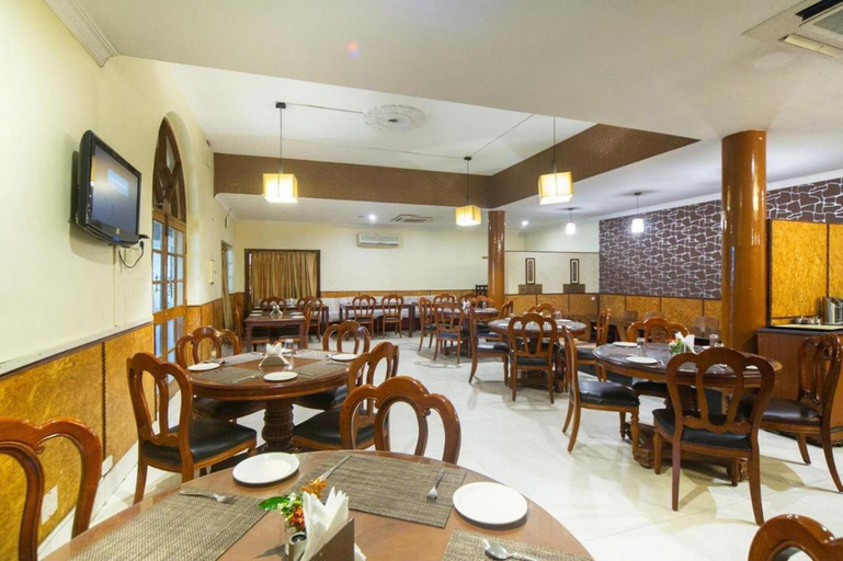 Food & Drinks 5, Sathyam Grand Resorts, Kancheepuram