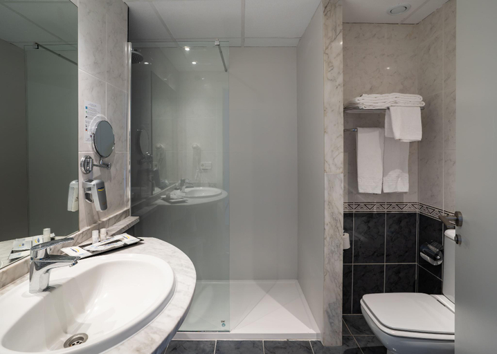 Bathroom 4, Medplaya Hotel Riudor - Adults Only, Alicante