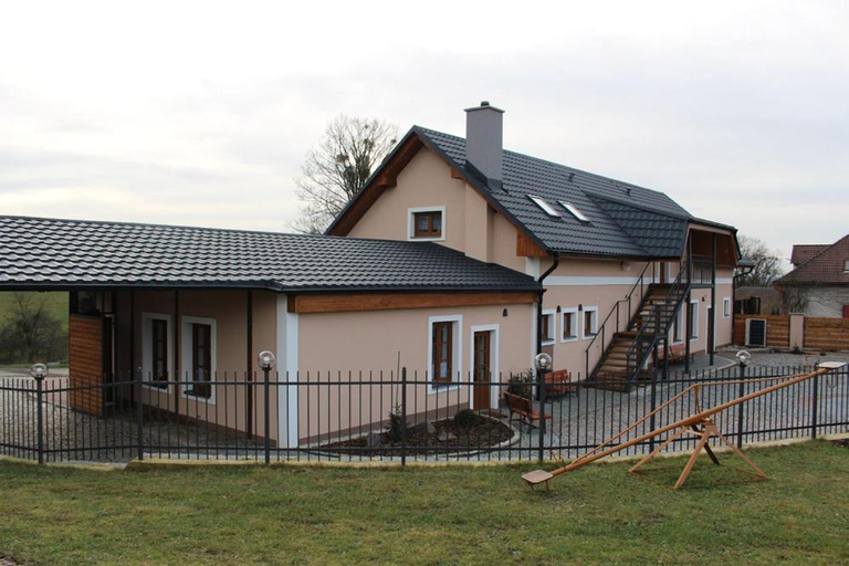 Others 2, Penzion U Cervene podkovy, Ústí nad Orlicí