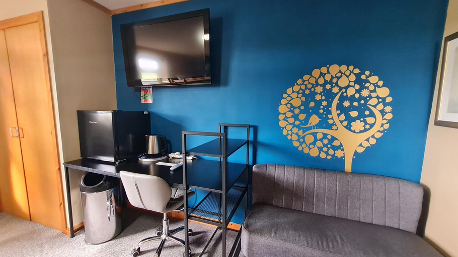 Others 2, Orcades Hostel, Orkney Islands