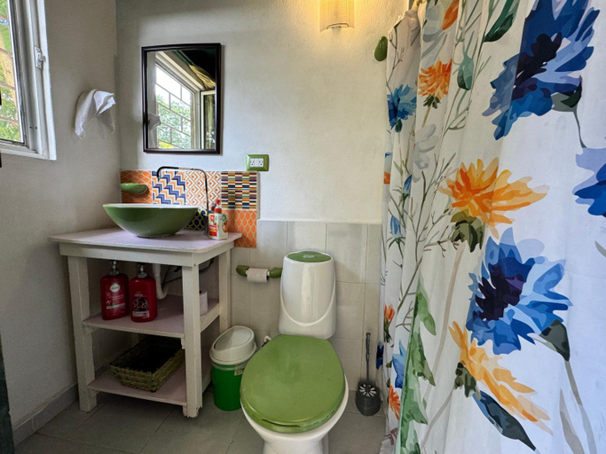 Bathroom 3, "Vainilla B&B" - Stylish Comfort in Playa del Carmen, Cozumel
