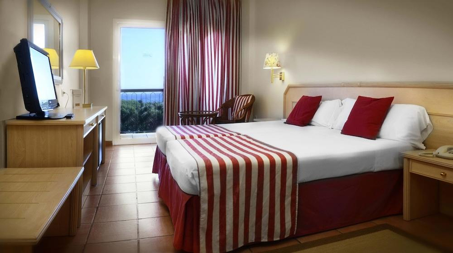 Bedroom, Luna Club Hotel Yoga & Spa 4Sup, Barcelona