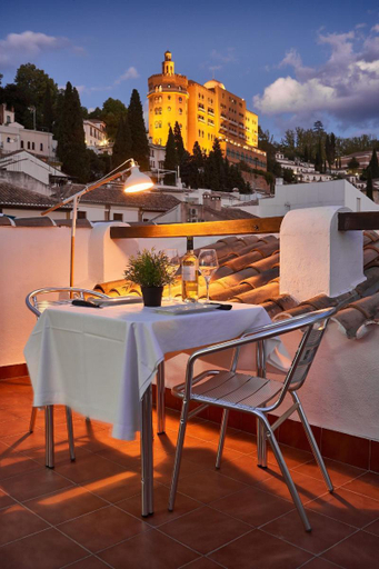 Food & Drinks 5, Rooms VITA & BAR, Granada