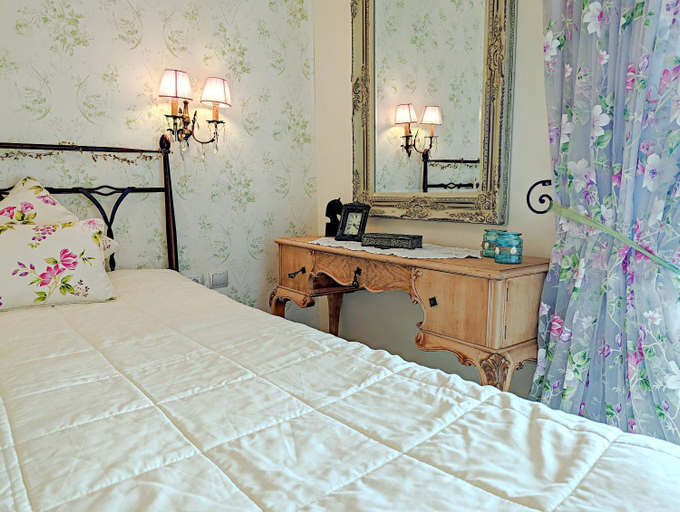 Bedroom 3, Gavalas Apartment in Agios Konstantinos, Central Greece
