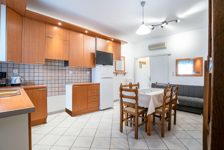 Others 5, Two-Bedroom Apartment 6-7 Adults First Floor, South Aegean