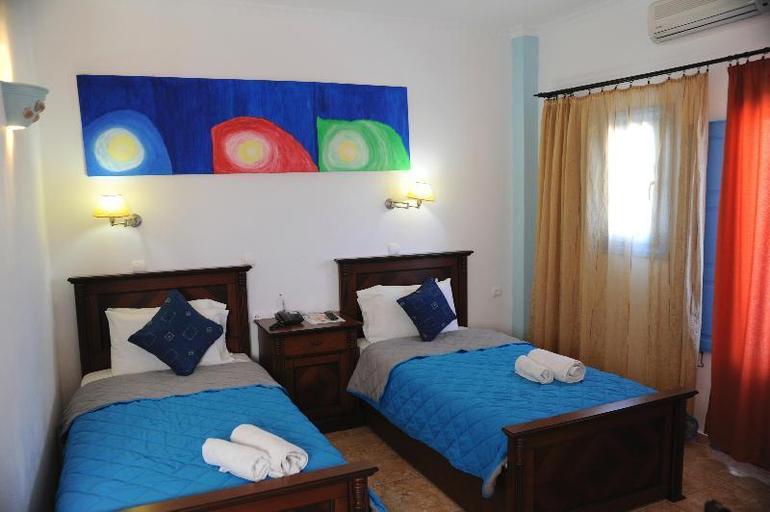 Bedroom 3, Perissa Bay, South Aegean