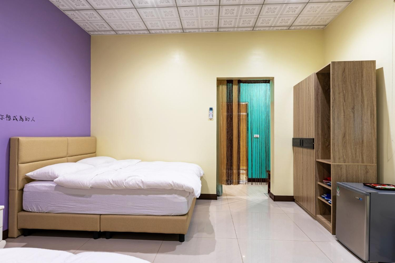 Bedroom 2, Sunrise Coffee Homestay, Yulin