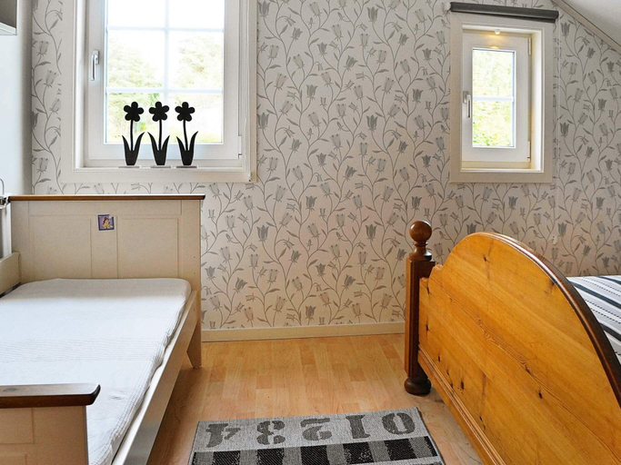 Bedroom 2, person holiday home in Fjallbacka, Tanum