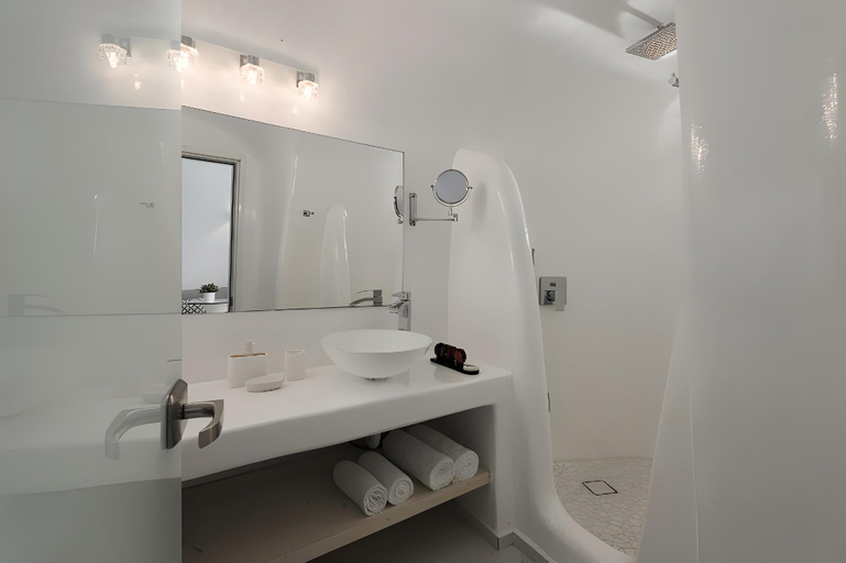 Bathroom 5, White Concept Caves, South Aegean