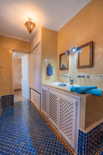 Bathroom 2, Riad Horizon, Essaouira