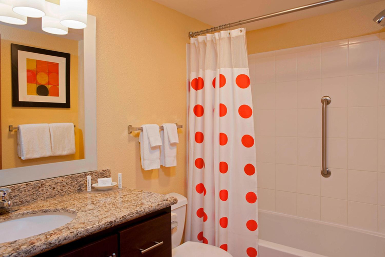 Bathroom 4, MainStay Suites Bloomington near University, Monroe
