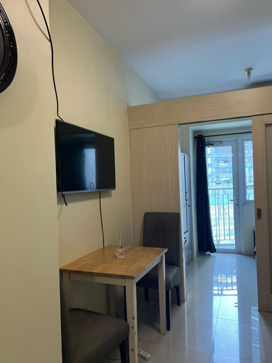 Others 5, Jazz Residences, Makati City